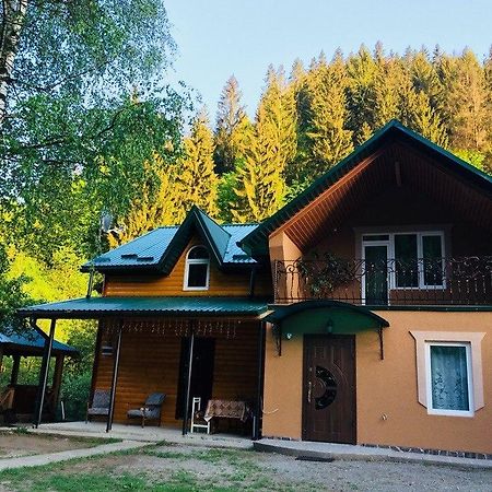Mizhhirya  Садиба У Брусків מראה חיצוני תמונה