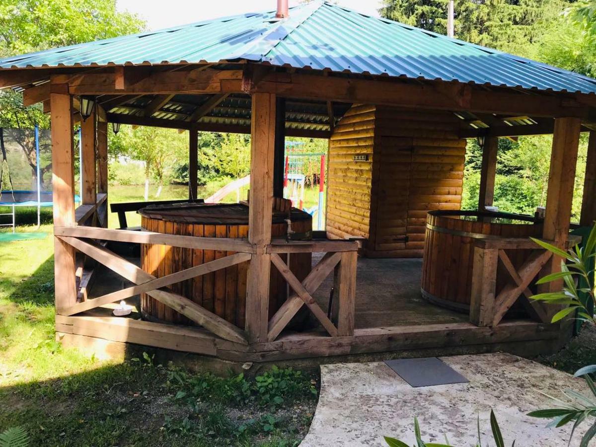 Mizhhirya  Садиба У Брусків מראה חיצוני תמונה